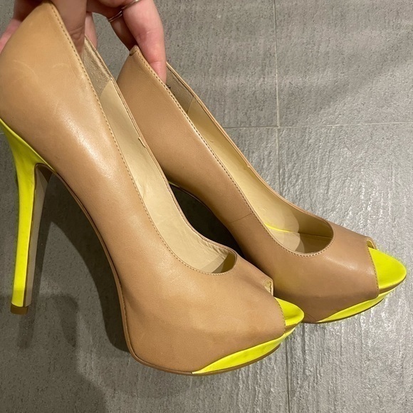 Enzo Angiolini Timga Hidden Platform Pump Size 6.5
